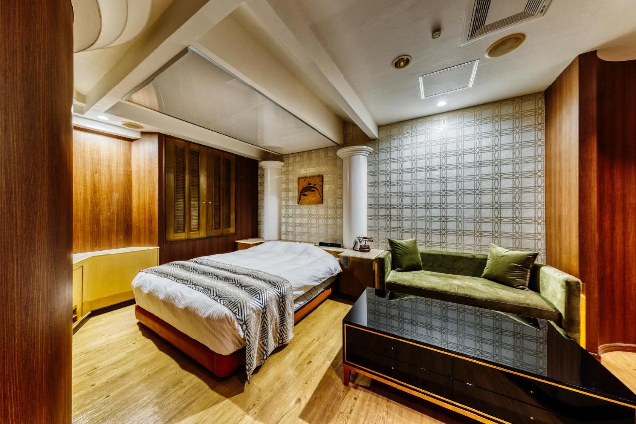 Hotel Artia Dinosaur Machida -Adult Only Kamiseya Εξωτερικό φωτογραφία