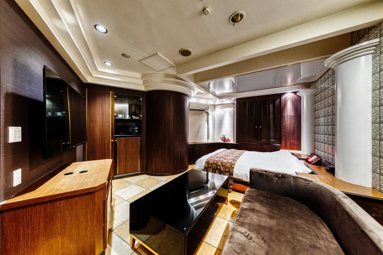 Hotel Artia Dinosaur Machida -Adult Only Kamiseya Εξωτερικό φωτογραφία